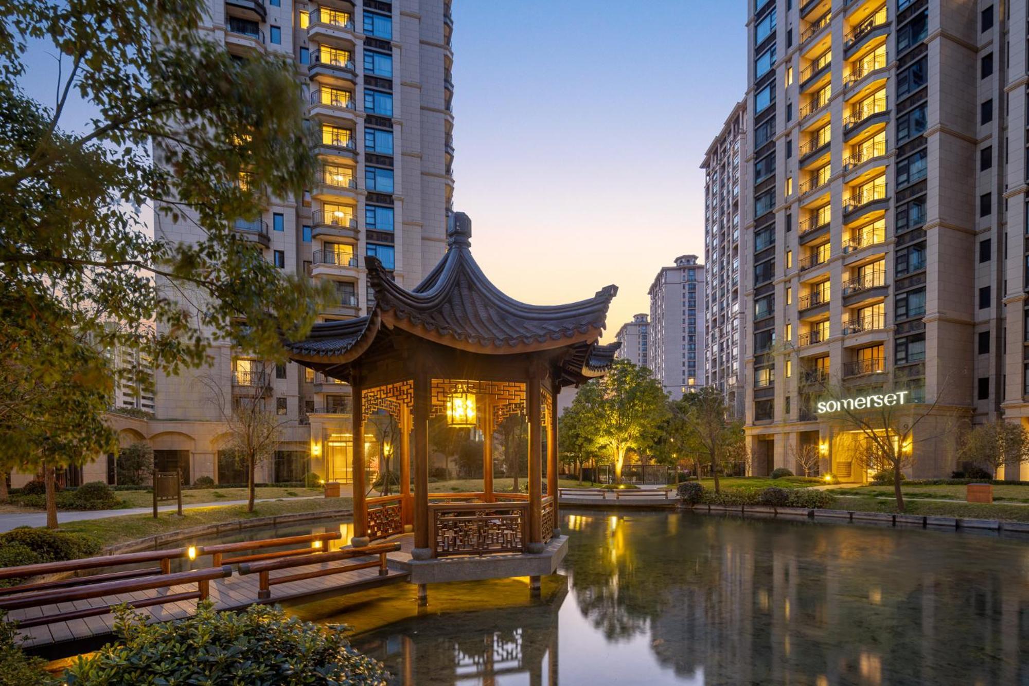 Aparthotel Somerset Star River Minhang